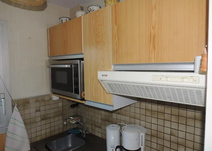 Royan: T2 Proche Avec Parking Privé - Fr-1-71-63 Appartamento